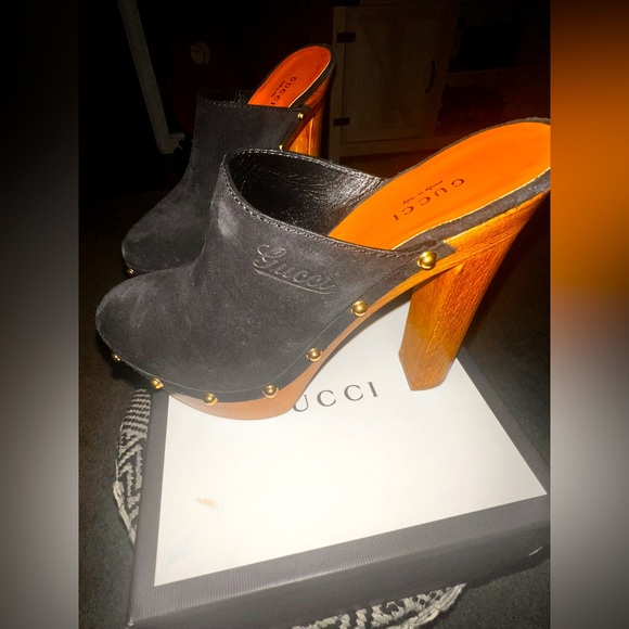 Authentic Gucci closed toe clogs - Picture 3 of 5